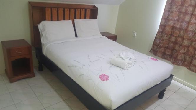 Malau Lodge Nuku'alofa Eksteriør bilde