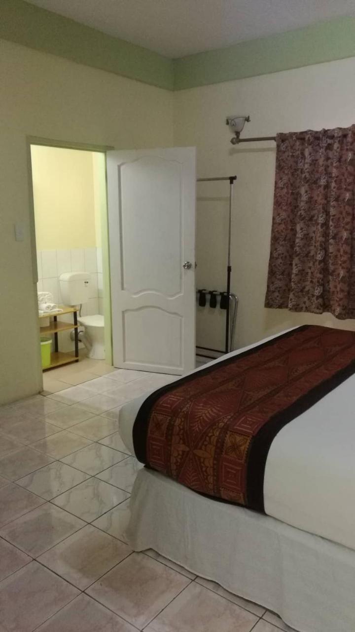 Malau Lodge Nuku'alofa Eksteriør bilde